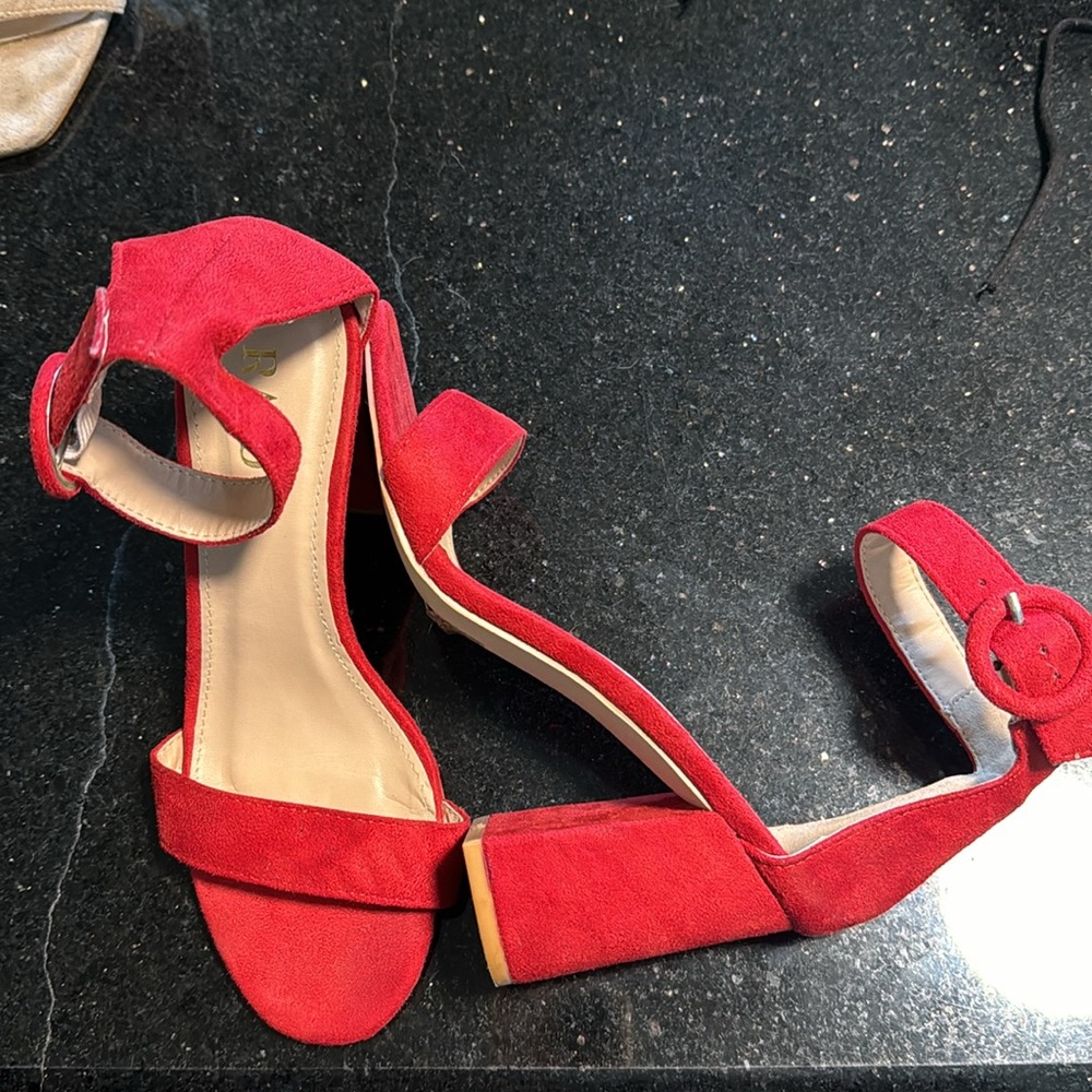 Red Raid heels - Picture 4 of 5